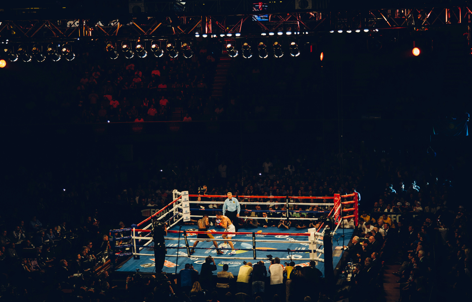 6 Essential Apps for Boxing Enthusiasts